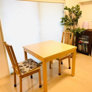 IKEAダイニングテーブルセット■2名〜6名まで拡張できる伸長式...