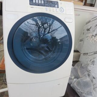 持ち帰り特価！SANYOドラム式洗濯機9キロ乾燥機能付き 年式不明 - 洗濯機 