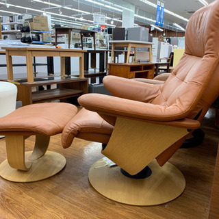 カリモク　オットマン付きリクライニングチェアー　【トレファク所沢店】