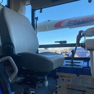 茨城発】イセキ 4条刈りコンバイン 61馬力 キャビン付 HFG461G