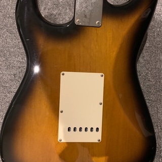 Fender Japan ST-57 ストラトキャスター サンバースト | hshn.org