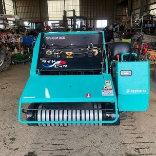 【SOLD　OUT】【茨城発】タカキタ　乗用ロールベーラー　SR-601DXD　セル付き　ワイドピック　ディーゼル　牧草　収集　【農機具でっく】【茨城】【その他農機具】 SOLD OUT】【茨城発】タカキタ 乗用ロールベーラー SR-601DXD セル付き