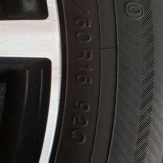 スタッドレス4本セット(ホイル付き) ほぼ新品