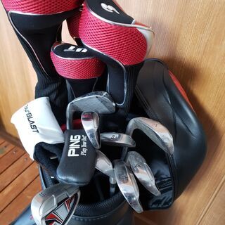 中古★ゴルフクラブ 男性・右手用　12本セット+パター2本　キャディーバッグ付き　専用ヘッドカバー付き　おまけ・ロストボール