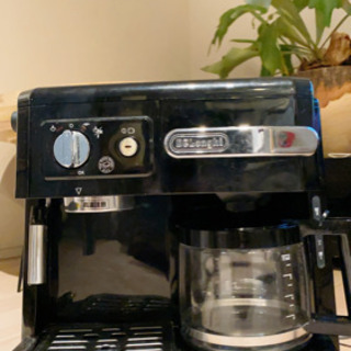 デロンギ　コーヒーメーカー　エスプレッソマシン　元値４万円