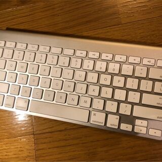 アップル純正 ワイヤレスキーボード(未使用)（定価9000円）