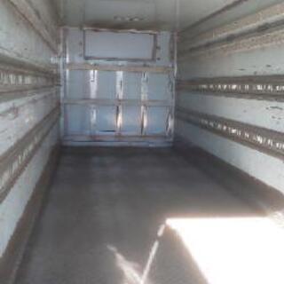 ヒンジはステンレス】保冷コンテナ 長さ約690cm×幅230cm×高さ260cm