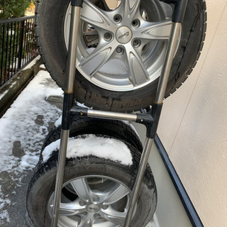 スタッドレスタイヤ (195 65 R 15 )