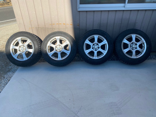 205／６５R16 スタッドレス　4本　2017年製　グッドイヤー　中古アルミセット