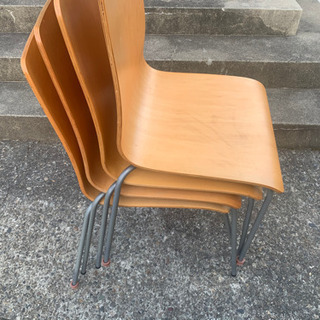 木製の椅子　4脚セット