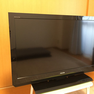 テレビ　40型　東芝REGZA 2011年製
