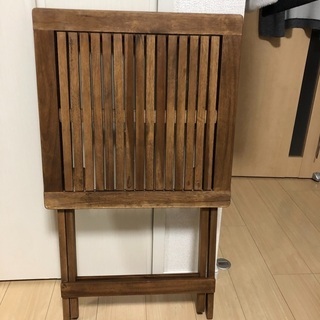 ニトリ：木製折り畳みテーブル