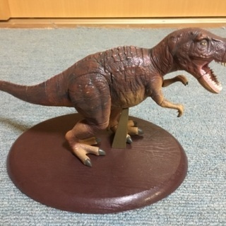 【無料】恐竜パズルフィギュア　ティラノサウルス