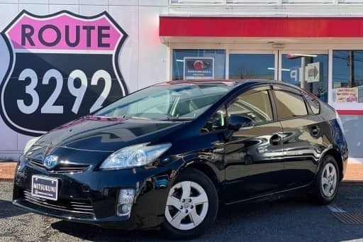 トヨタの低燃費車プリウス 黒もかっこいい オトロン練馬店 練馬のプリウスの中古車 ジモティー