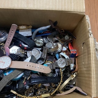 時計。 複数9〜12kg、300〜350コ 時計。 複数9〜12kg、300〜350コ