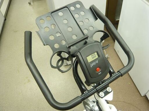 BTM スピンバイク EXERCISEBIKE 10㎏ ホイール キャスター付き 