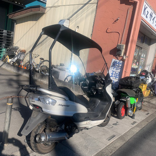 マジェスティー  希少車　屋根付き　草加市　Uber 出前 マジェスティー 希少車 屋根付き 草加市 Uber 出前