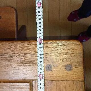 一枚板のテーブルを譲ります。