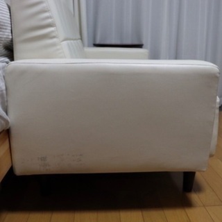 【ネット決済】合皮クリーム色ソファ 2シーター