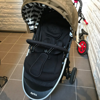 アップリカ 3輪ベビーカー スムーヴ オリーブ色×ストライプ