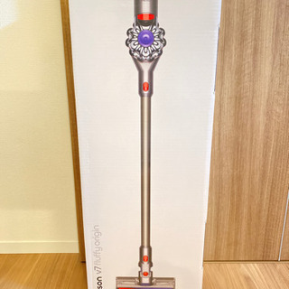 ダイソンV7 fluffy 保証あり　