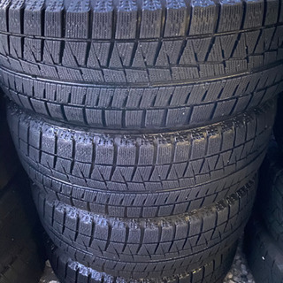 日産215-60/17. アルミホイール付きスタッドレスタイヤ❄️綺麗❄️取り付け無料★