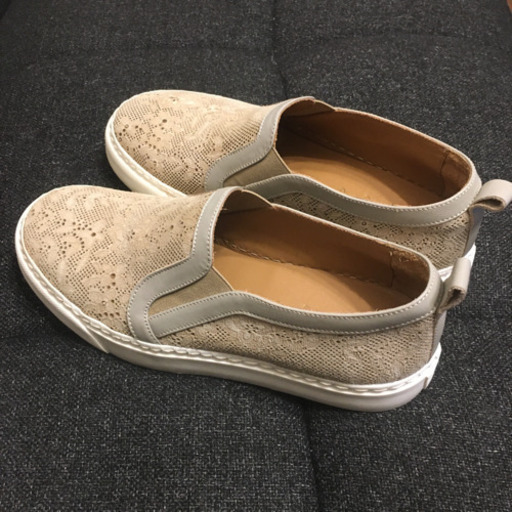 銀座かねまつ 花柄 スリッポン スニーカー 古着 こうた 草加の靴 バッグの中古あげます 譲ります ジモティーで不用品の処分