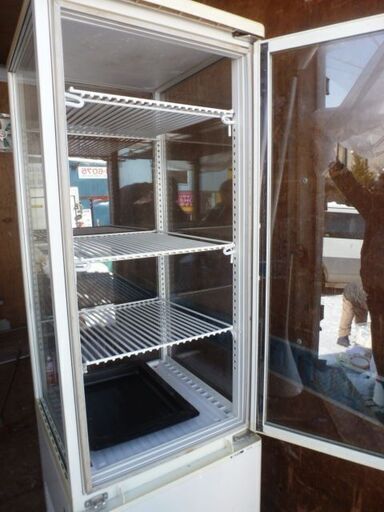 ＜ジモテイー見たで。　40000円→30000円＞ リサイクルショップのダイトーです。お持ち帰り価格 業務用冷蔵庫ショーケース　サンデンAGV-90X＜補修あり/動作品＞ ジモテイー見たで。 40000円→30000円＞ リサイクルショップのダイトー
