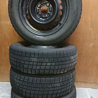 スタッドレスタイヤ　175／65R14　