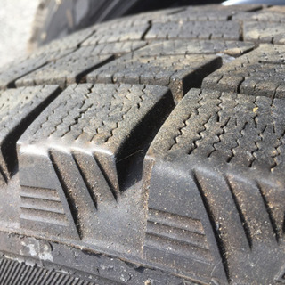 サーブ  BORBET  6.5J  PCD110  スタッドレス 205/65R15