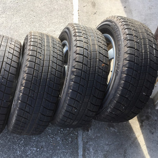 サーブ  BORBET  6.5J  PCD110  スタッドレス 205/65R15