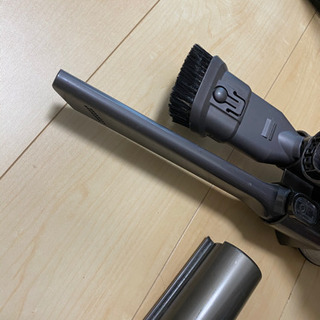 ダイソン掃除機　【中古美品】DC74