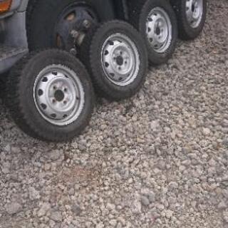 車のパーツ 値下げ!135/80R12 スタッドレスタイヤ、ホイールセット