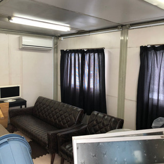 プレハブ小屋