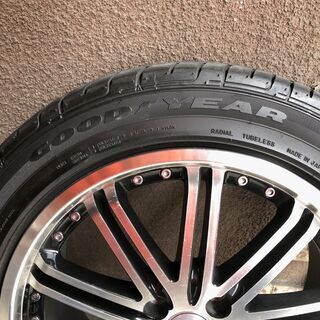 タイヤとアルミホイールのセットをお譲りします。