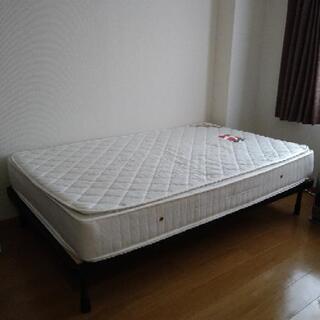 【ネット決済】セミダブル　ベッド　マットレス付き