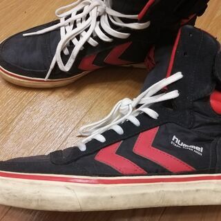 Hummelヒュンメル ハイカットスニーカー 赤黒 26 5 27cm Jeho46 菊名の靴 スニーカー の中古あげます 譲ります ジモティーで不用品の処分