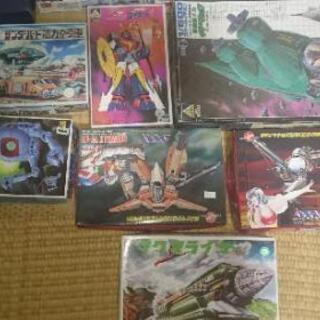 昔のプラモデル、ソフビ、ヒーローもの、手塚治虫の初版マンガ等まとめ