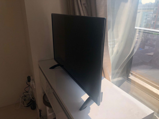 テレビ　32インチ