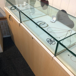 価格相談　ジュエリーショーケース　定価100万