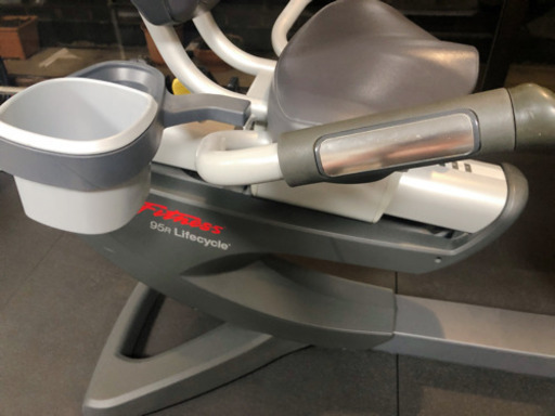 LifeFitnessエアロマグネティックバイク 液晶メーター 心拍・体力測定