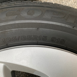 【ネット決済】プリウス50純正タイヤ　195/65R15