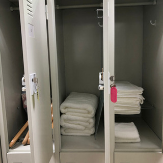 【美品、鍵予備付き】スチールロッカー6人用