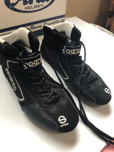 中古・引き取り可能な方限定】Arai アライ GP-5WP四輪用 フルフェイス