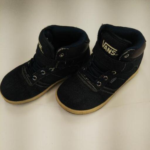Vans キッズシューズ 19cm ハイカットスニーカー デニム生地 きっずえんじぇる平塚 平塚のキッズ用品 子供用シューズ の中古あげます 譲ります ジモティーで不用品の処分