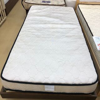 枠付き シングルベッド