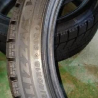 ブリヂストン　VRX 　スタッドレスタイヤのみ4本。