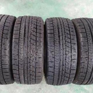 ブリヂストン　VRX 　スタッドレスタイヤのみ4本。