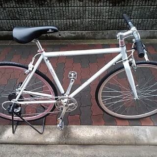 クロスバイク REUNION LILU（レユニオンリル）ホワイト シマノ8速