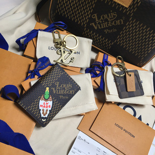 格安 ルイヴィトン VUITTON ビィトン Louis Vuitton キーホルダー コラボ 限定 格安 ルイヴィトン VUITTON ビィトン Louis Vuitton キーホルダー